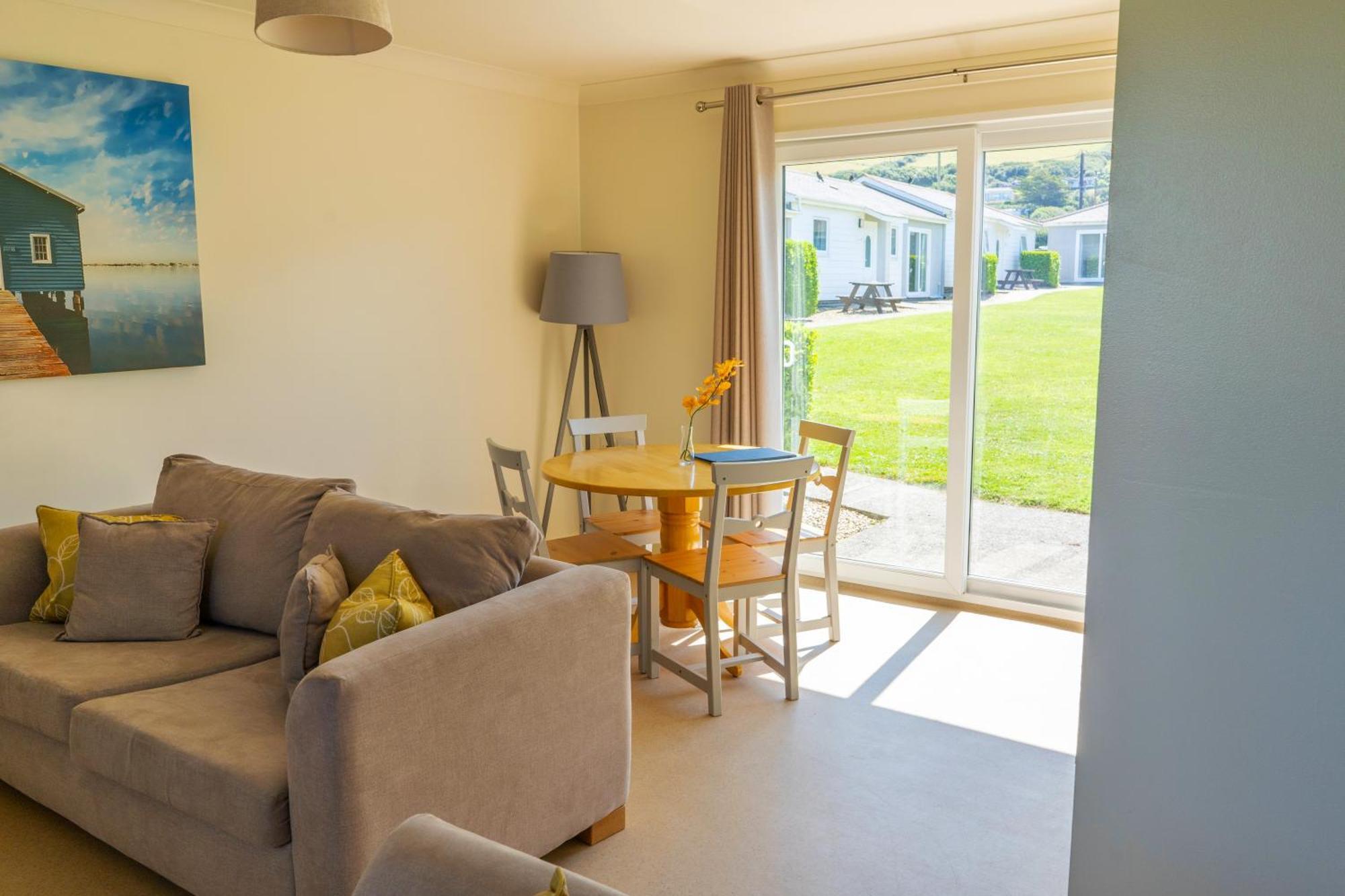 Hotel Bay Or Self Catering